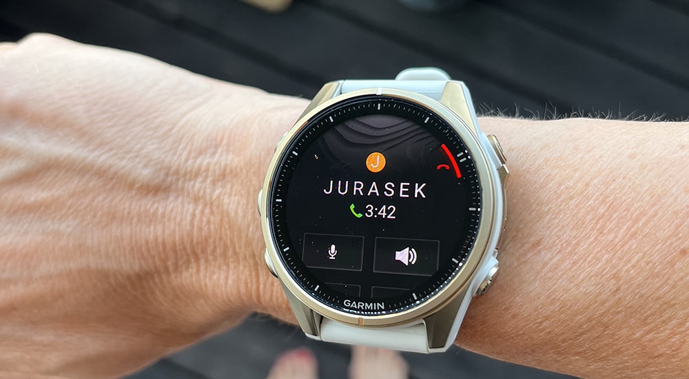fenix 8 42 mm s možnosti volání